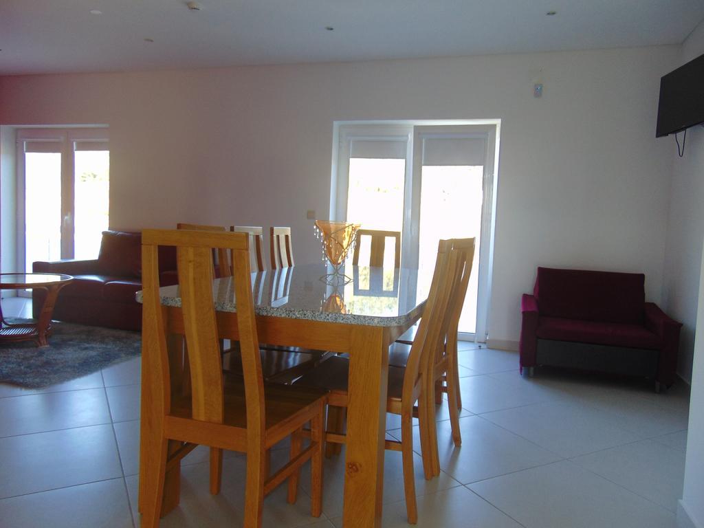 Funileiro, Apartamentos E Quartos Amares Esterno foto